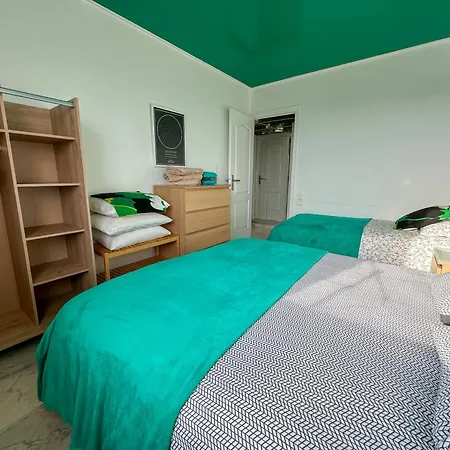 Apartament Rooftop Vue Face Port, Plages & Centre A Pied