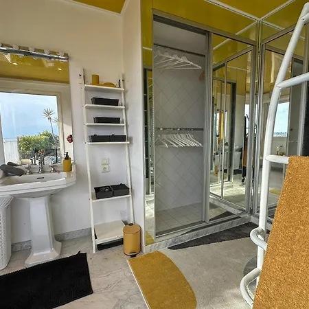 Apartament Rooftop Vue Face Port, Plages & Centre A Pied Antibes