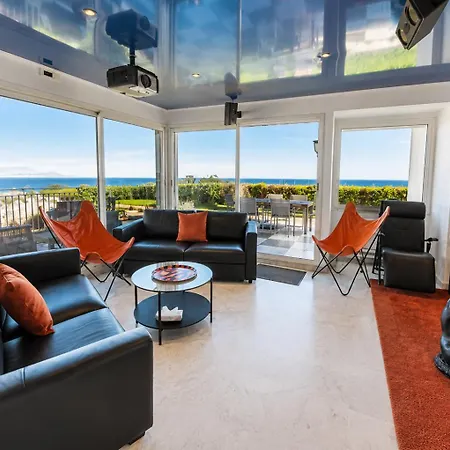 Penthouse - Panoramic Sea-view Rooftop, Port Vauban 公寓 *