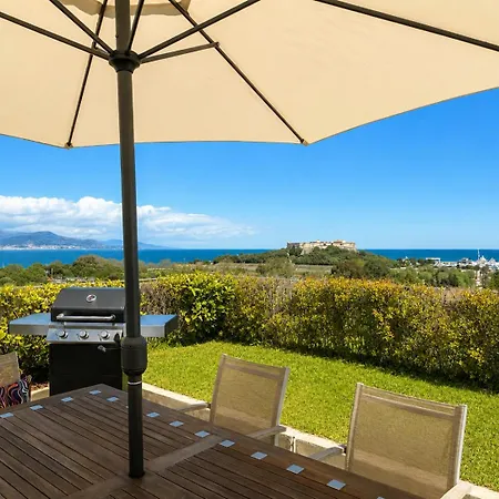 Penthouse - Panoramic Sea-view Rooftop, Port Vauban 昂蒂布